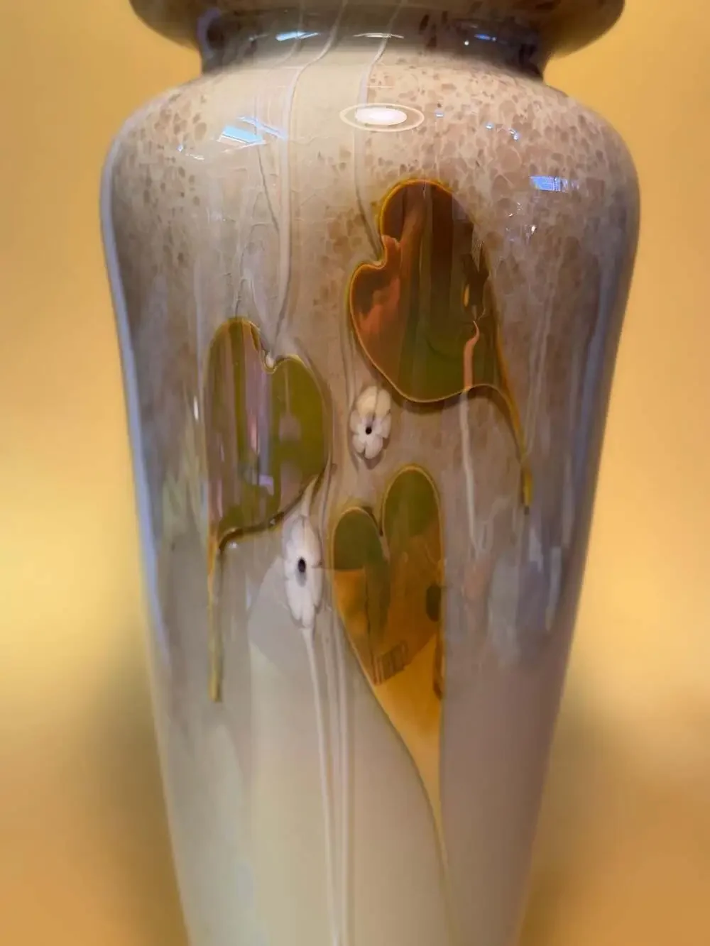 Stuart Abelman Signed 2004 Art Glass Vase with Heart‎ Motif